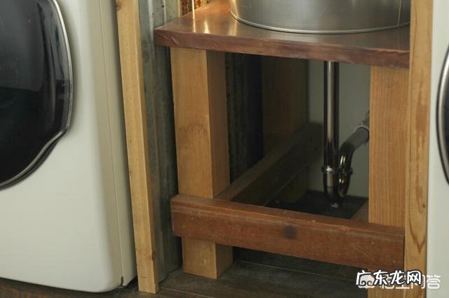 如何用旧脸盆做一个洗手盆?