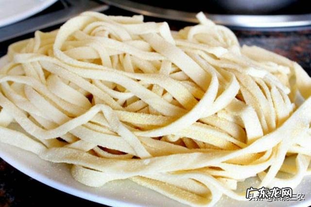 明日入伏，入伏吃什么好？农村俗语“头伏饺子二伏面”是啥道理？