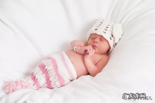 该如何哄睡0-3个月的婴儿？