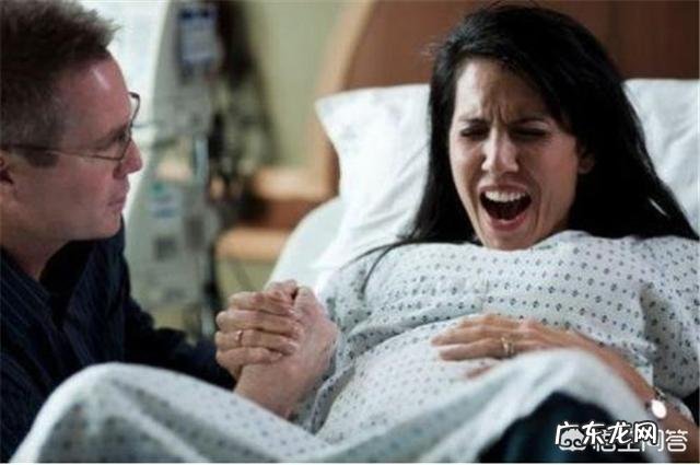 顺产孕妈进入产房,要经历怎样的过程才能生下宝宝?