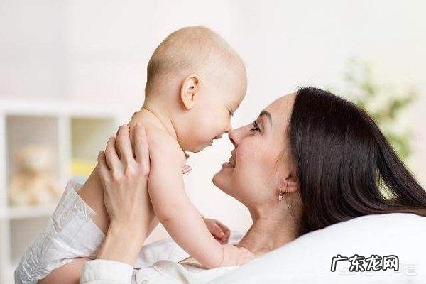 顺产孕妈进入产房,要经历怎样的过程才能生下宝宝?