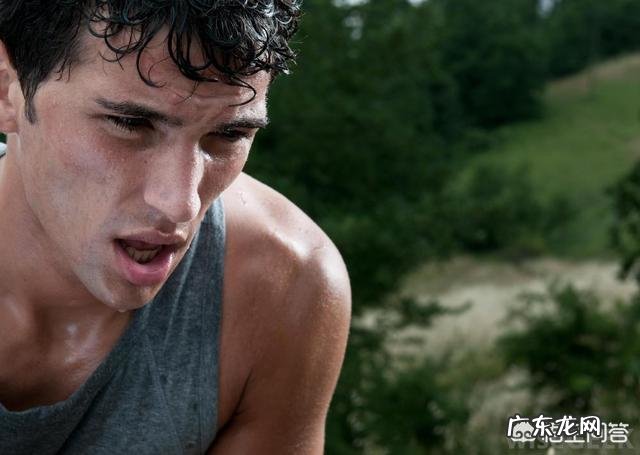 甲亢初期有什么症状?