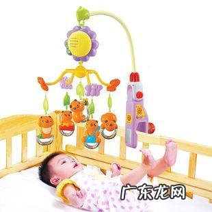 请问给刚出生几个月的宝宝送什么礼物呢？