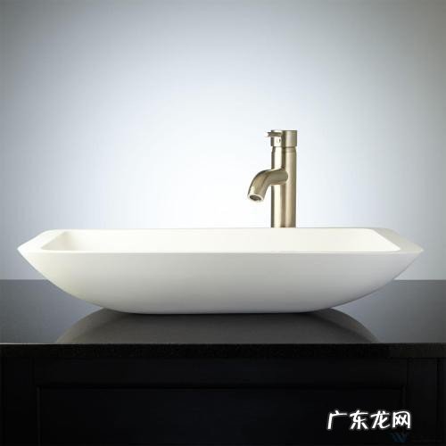 洗脸盆上的污渍如何去除