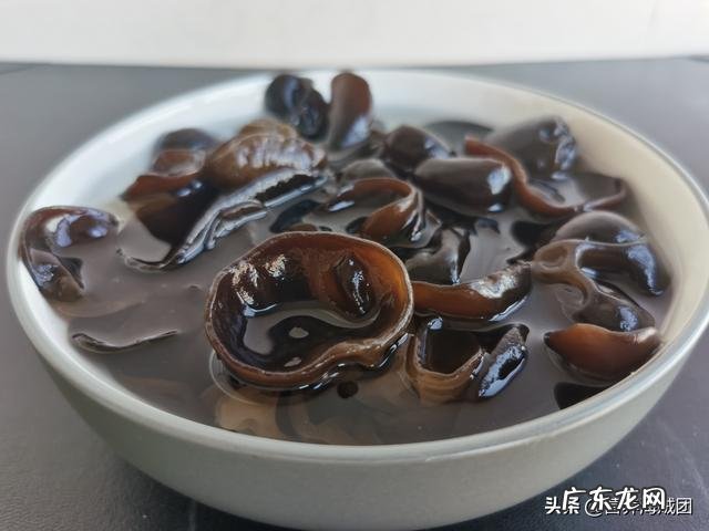 黑木耳的营养价值有哪些?什么人适合吃黑木耳?