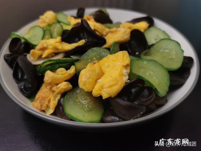 黑木耳的营养价值有哪些?什么人适合吃黑木耳?