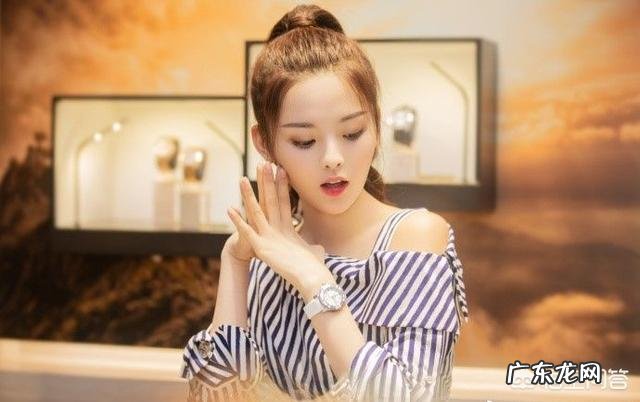 杨超越为什么会火？靠的什么？