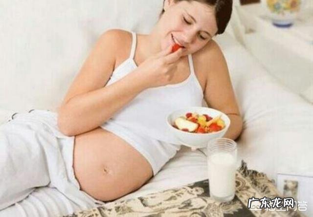 怀孕两个月,吃什么吐什么,怎样可以改善呢?