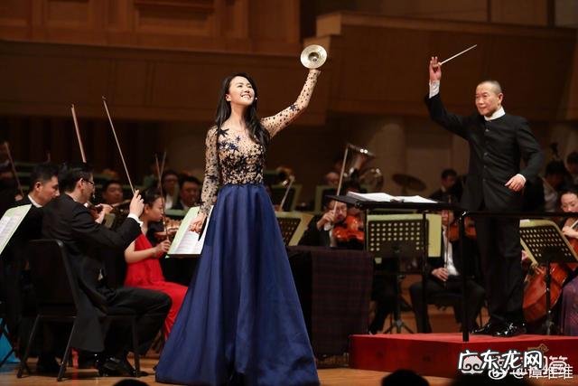 为什么谭维维会这么火?