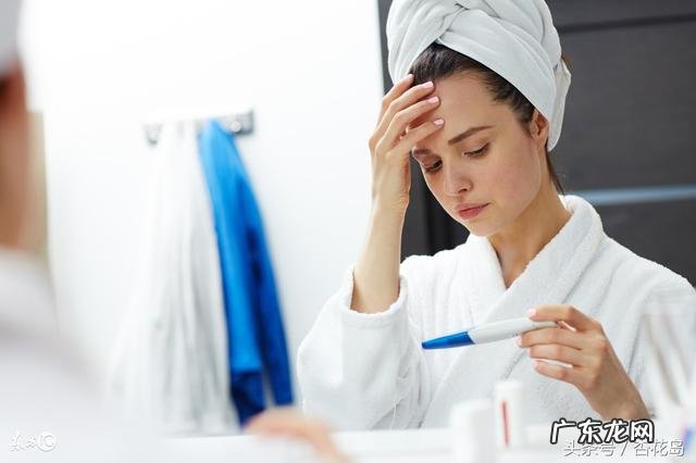 排卵期有褐色的分泌物排出,这正常吗?