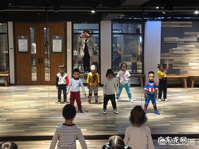 孩子多大学习跳舞比较好?