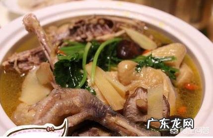 炖鸡汤的时候,怎么让炖出来的鸡肉不柴又很软烂呢?