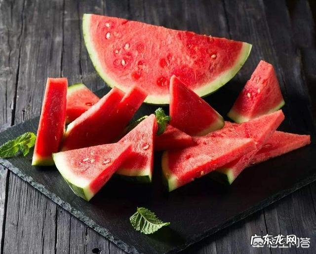 孕期吃了很多西瓜的人,对孩子和孕妇有哪些影响?