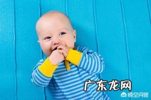 刚出生的宝宝该怎么喂养?