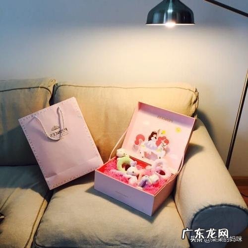 夏季,孕妇应给自己和宝宝准备哪些物品?以及去医院分娩时的待产包应准备哪些?