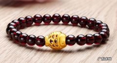 石榴石戴哪只手