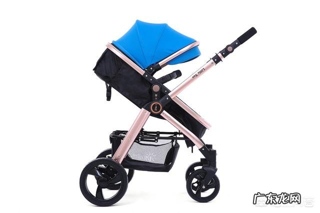 宝宝几个月可以坐婴儿车?