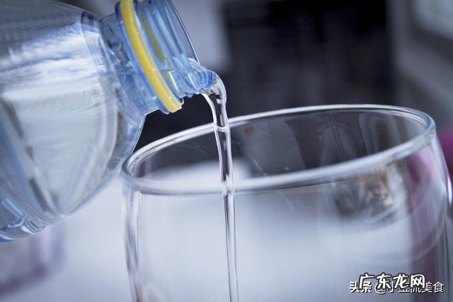 白酒喝多了,第二天特别难受还要上班,快速解酒的好方法有吗?