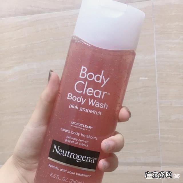 用哪些沐浴露或者身体乳能去除鸡皮肤,去角质?