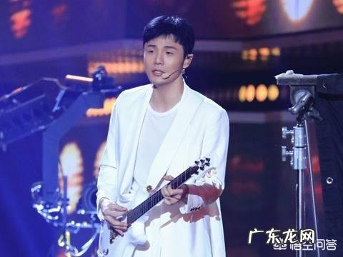 为什么《中国好声音》新晋导师李荣浩能够在导师对决中笑到最后?