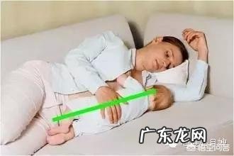 母乳喂养的正确姿势是什么?有哪些注意事项?