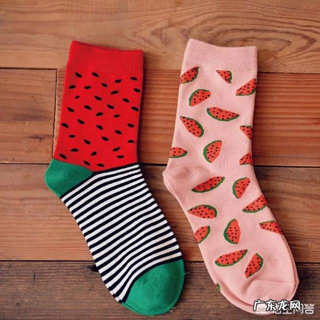 怎么快速洗干净袜子?