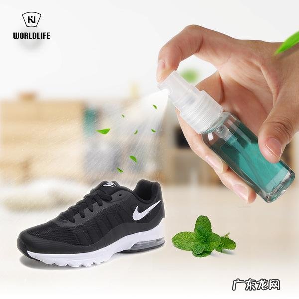 尤其是运动鞋 如何去除久穿鞋子的异味?