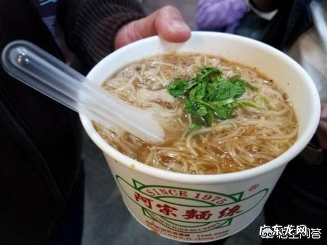 我没有去过台湾，我想知道台湾有什么特色的小吃？