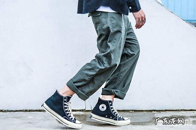 二十岁男生怎么穿才会时髦?