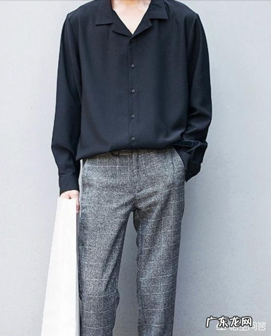 二十岁男生怎么穿才会时髦?