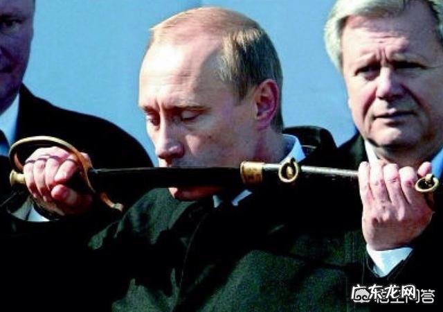 俄罗斯和乌克兰总统通电话了!未来普京和泽连斯基会怎样推动俄罗斯乌克兰关系发展?