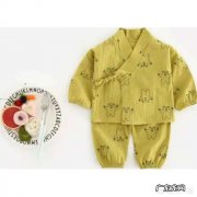 进产房给宝宝带衣服，是连体的好还是分开的好？为什么？