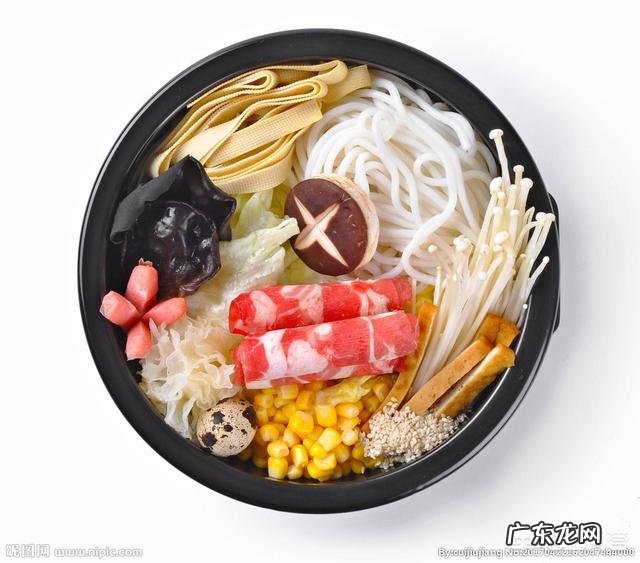 过桥米线的正确做法是什么样的?