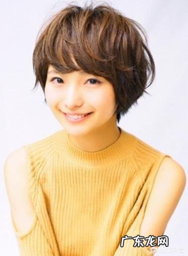 脸型圆的女生适合剪什么样的发型?