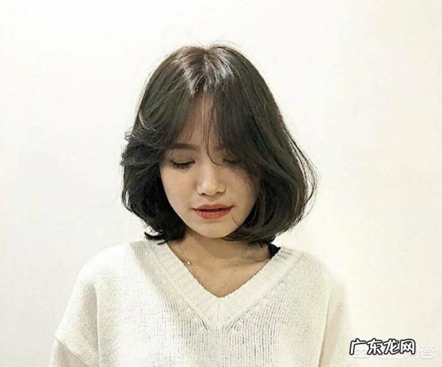 脸型圆的女生适合剪什么样的发型?
