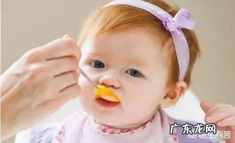要给宝宝添加辅食，婴儿的米粉怎么吃？