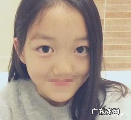 为什么李嫣才13岁给人感觉很成熟,与王菲李亚鹏离婚有关系吗?