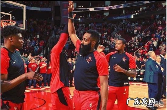 本赛季NBA常规赛接近尾声,有些人认为火箭季后赛对阵开拓者会很吃力,你觉得呢?