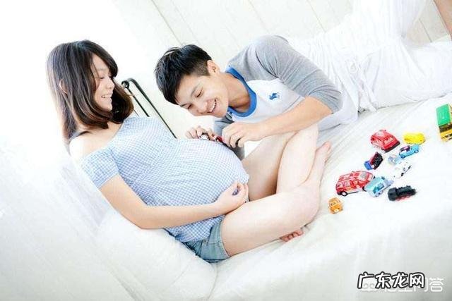 女性怀孕以后,肚子的形状会有些什么变化呢?