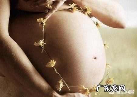 女性怀孕以后,肚子的形状会有些什么变化呢?