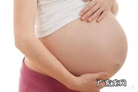 女性怀孕以后,肚子的形状会有些什么变化呢?