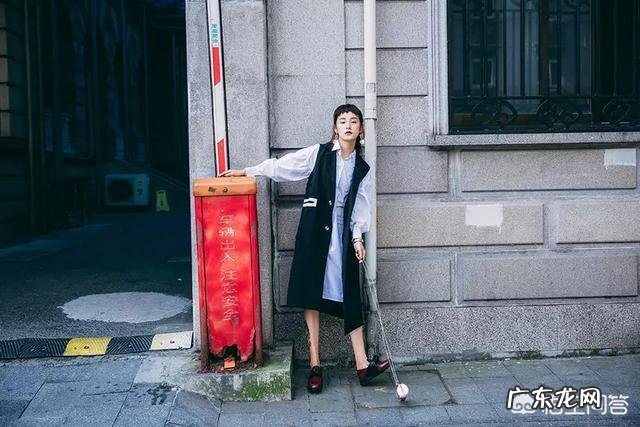 如何通过服装搭配技巧让自己变得更加有气场?