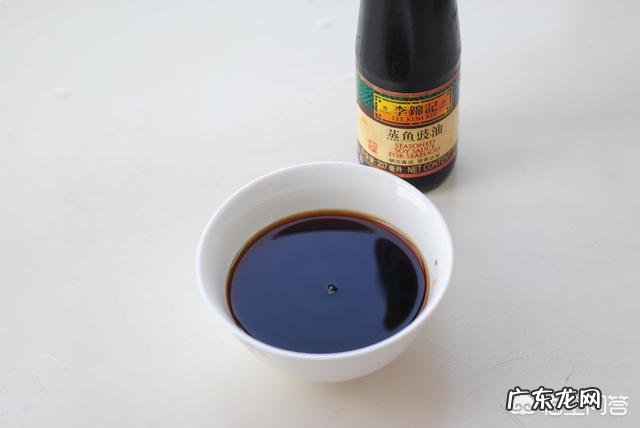 清蒸鱼怎么做才能既美观又美味?