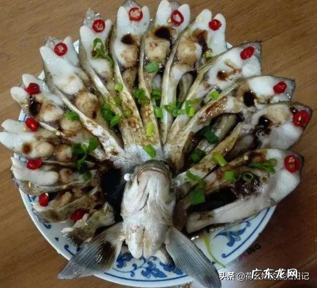 清蒸鱼怎么做才能既美观又美味?