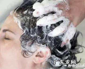 啤酒真的可以洗头发吗，用啤酒洗头发对头发有坏处吗？