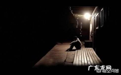 爱上一个不该爱的人该放手还是继续?