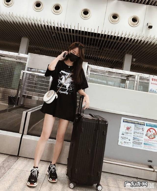 超大版的T恤要怎么搭配？要如何选择款式？