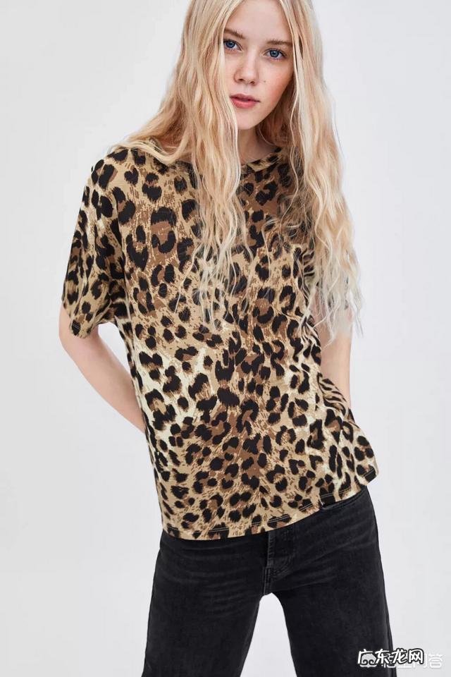 超大版的T恤要怎么搭配？要如何选择款式？