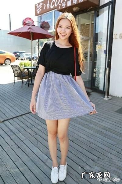 腹部比较肥穿什么衣服好看?