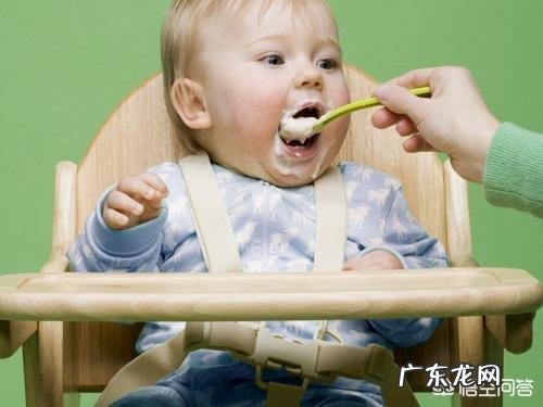 宝宝快五个月了,添加什么辅食比较好?